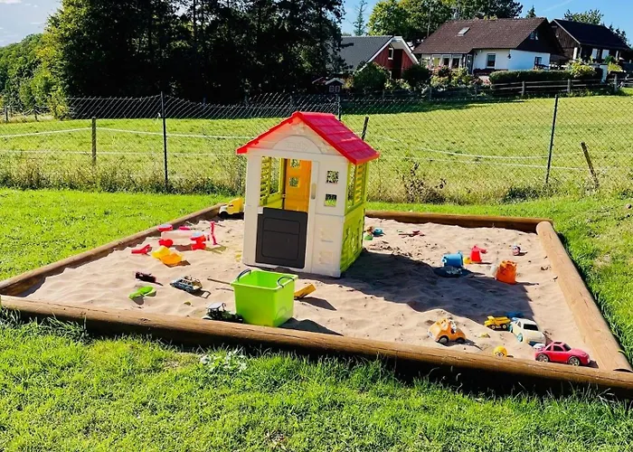 Vakantiehuis Komfort-ferienhaus - - Entspannung, Natur, Wald, Familie #51