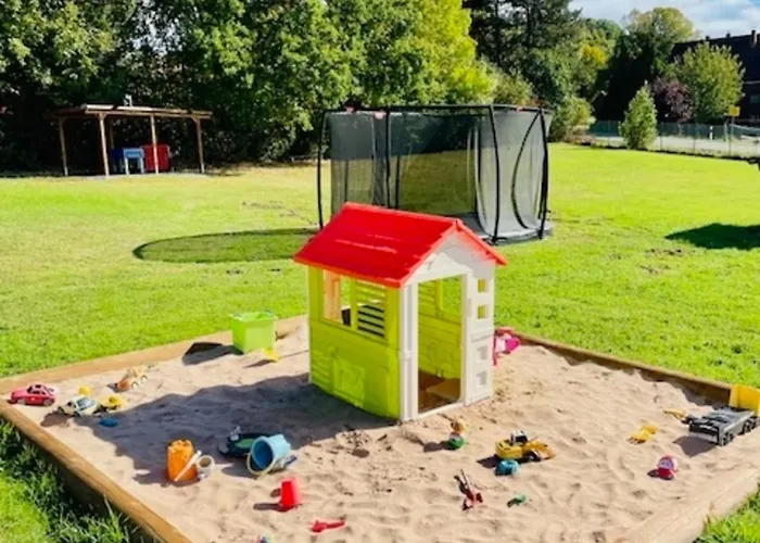 Vakantiehuis Komfort-ferienhaus - - Entspannung, Natur, Wald, Familie #51 *